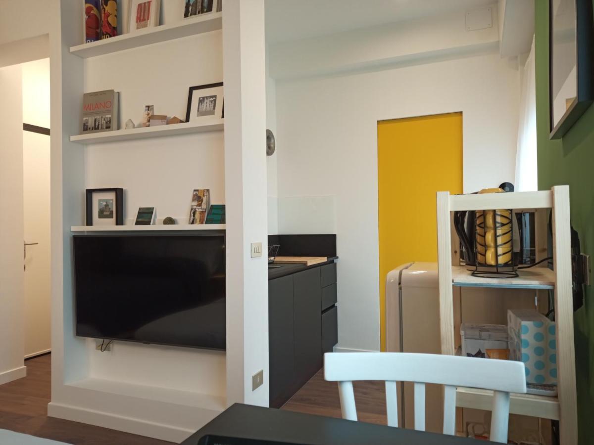 Fiuggi12 Apartment Milan Bagian luar foto