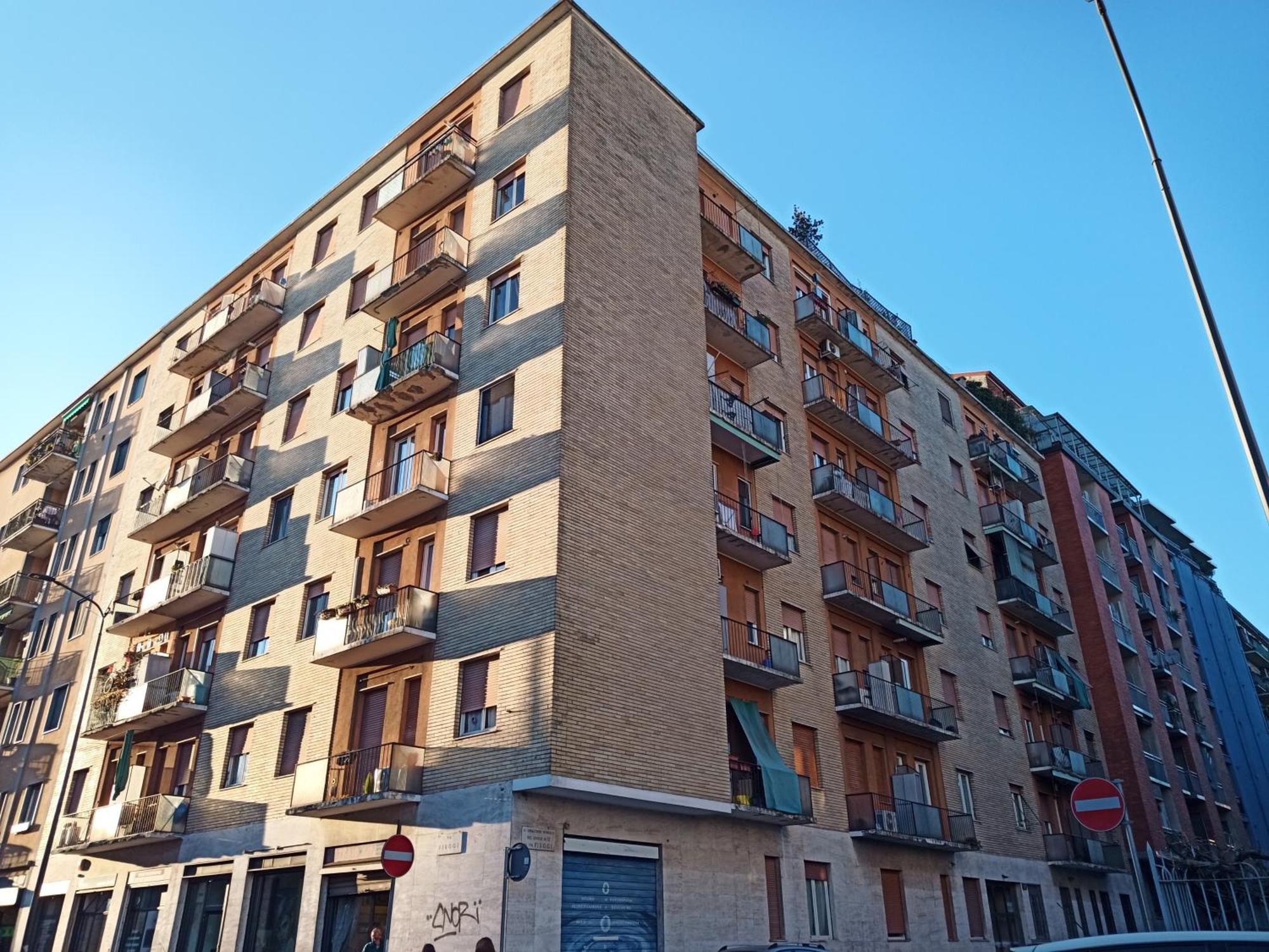 Fiuggi12 Apartment Milan Bagian luar foto